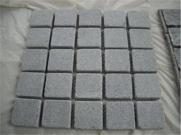 G654 Dark Grey Granite Natural Split Tumbled Cobblestone Pavers