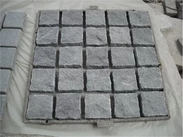 G654 Dark Grey Granite Natural Split Tumbled Cobblestone Pavers