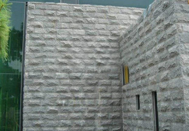 G654 Grey Granite Mushroom Wall Stone