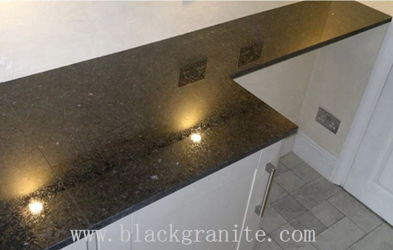 Black Granite Slabs with Tiles for Kitchen