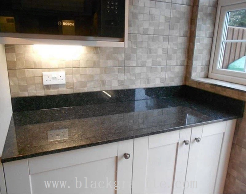 Black Granite Slabs with Tiles for Kitchen