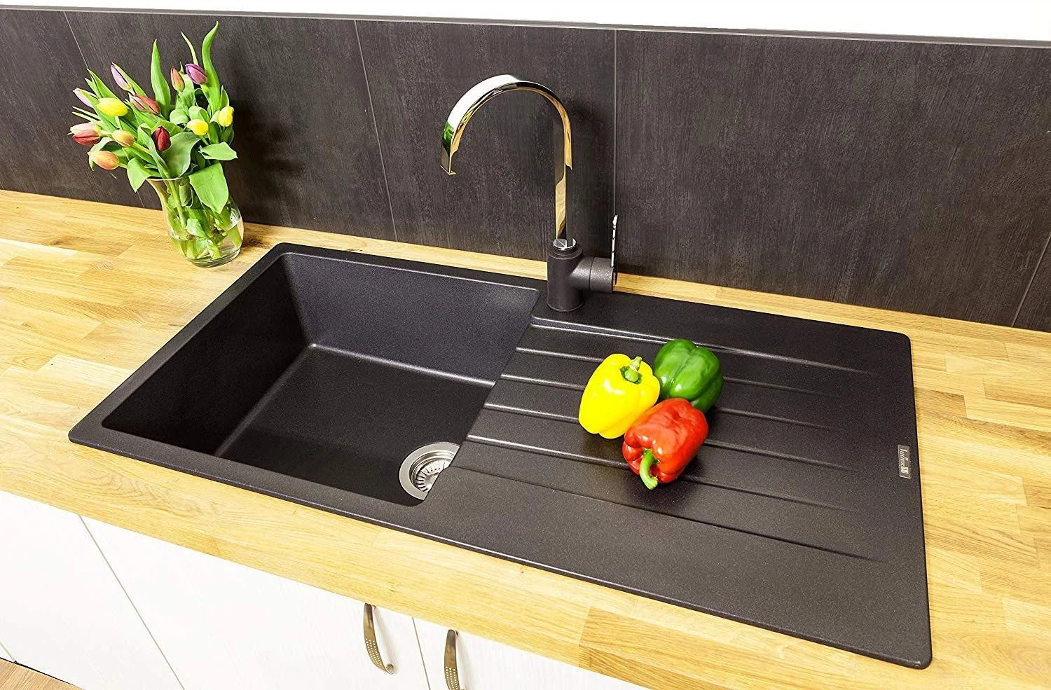 China Black Honed Granite Custom Sink For Kitchen